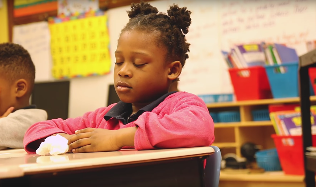 How can schools buffer toxic stress for young children? Learn about <a href="/EriksonInst/">Erikson Institute</a> groundbreaking research. bit.ly/2oTExy1