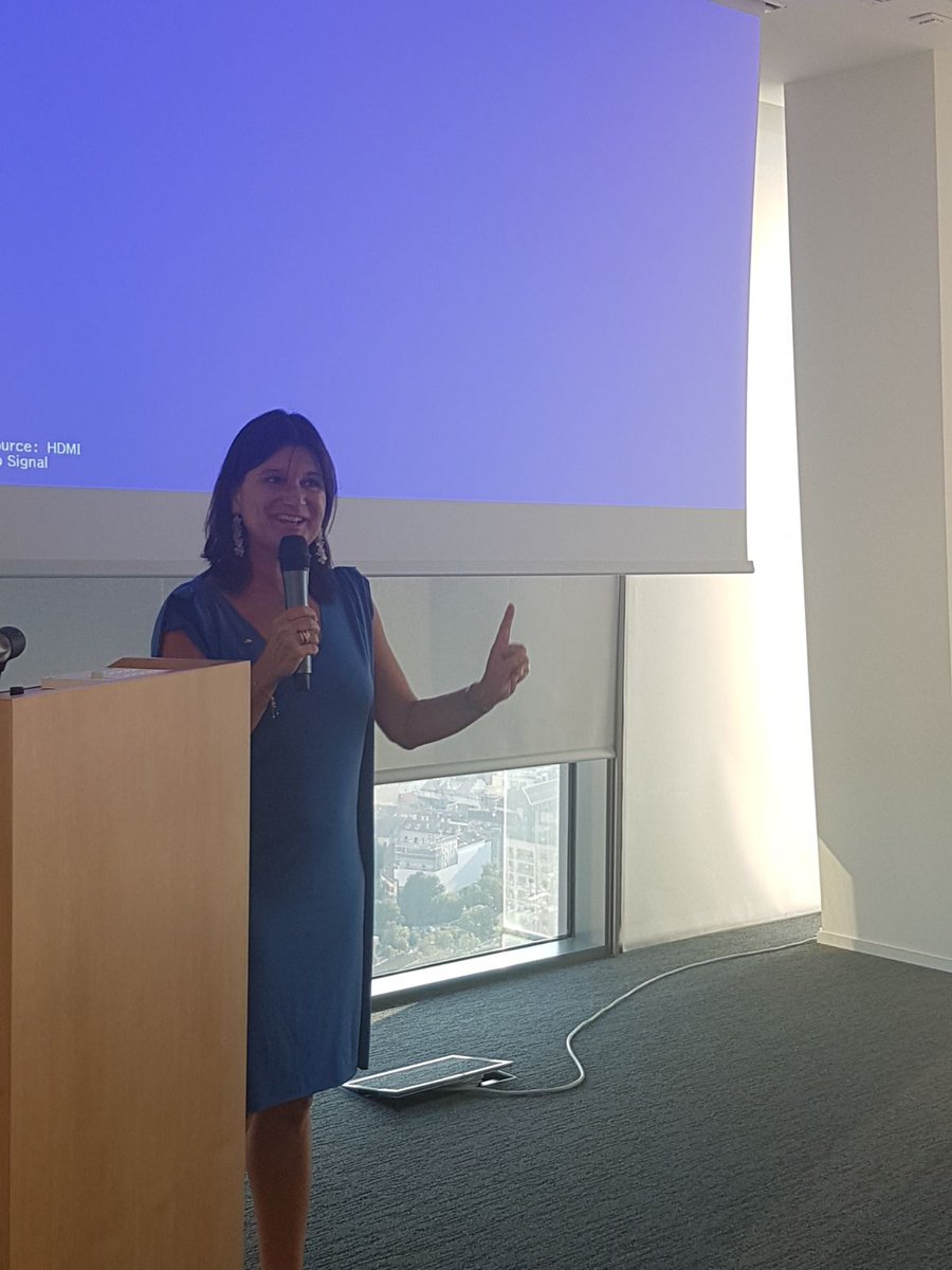 #reseau racconta l'esperienze delle #startup, mentori e accoglie #imprenditori e professionisti. Main Partner #Arval!
#greateventgreatpeople