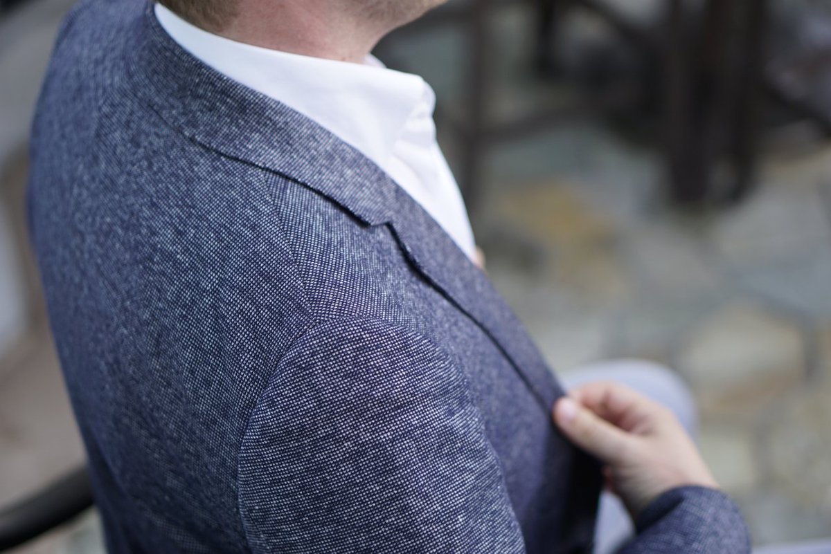 StyleWithJosh's tweet image. This birdseye stretch fabric from Tessilgrosso drapes and wears so well #madeinitaly #clubmonaco #wiwt #lookbook #apparel #mnswr #menswear