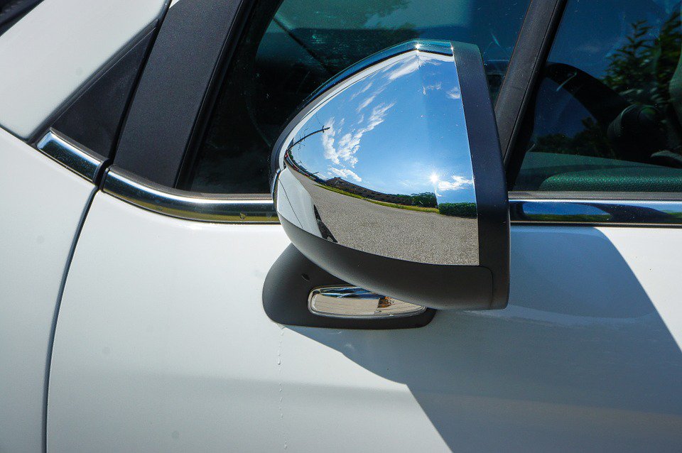 Auto Mirror Damage - Preventing It Before It Gets Ugly bit.ly/2tRFxUl