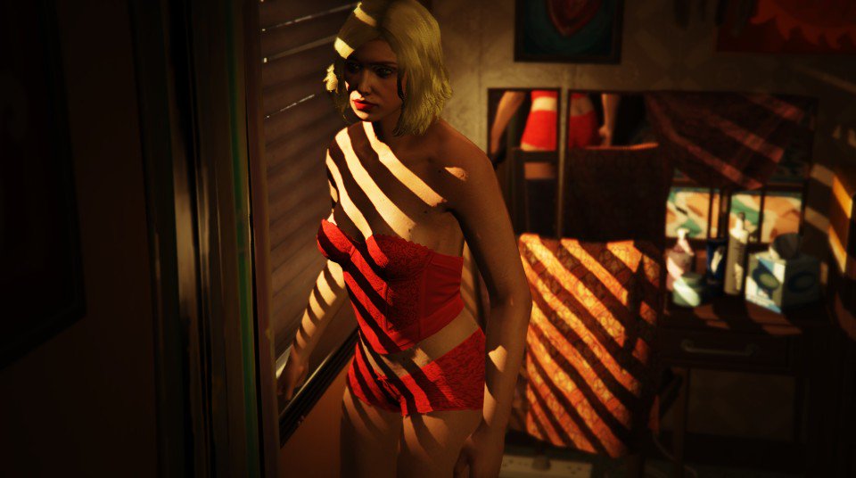 KimFowleyJr's tweet photo. In Franklin's Room (3/7) #snapmatic #snapmaticart #gtaphotography https://t.co/mJOlz0QLMK https://t.co/89Vk18Q2BQ
