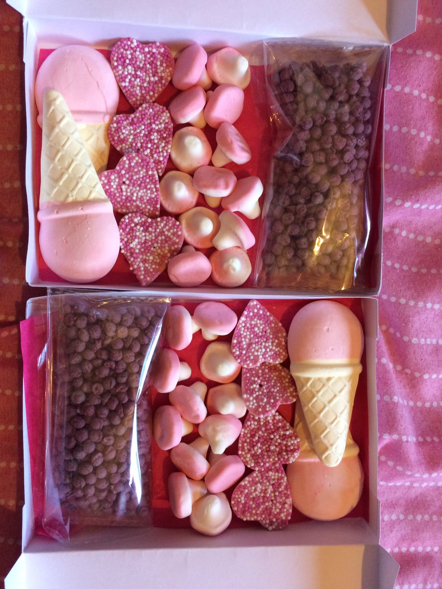 rachelsLollies's tweet photo. ๐Girls sweet boxes ๐#sweetboxes #sweets #partyboxes #candybox #babyshower #rachelslollies https://t.co/HTZciky9qU