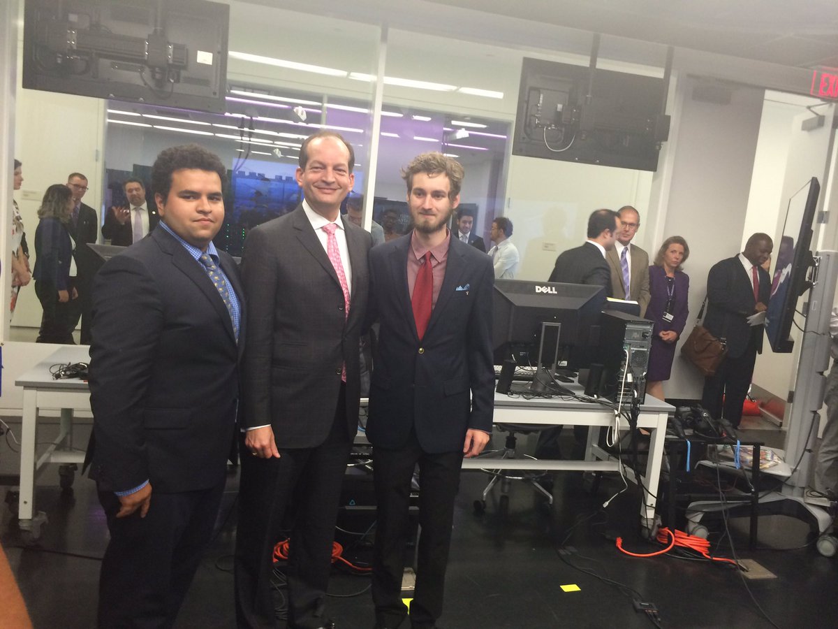 ClaytorReports's tweet photo. US Secretary of Labor Alexander Acosta learning about projects at @FLPolyU. To learn more about his visit and his job plan, watch @BN9 at 5. https://t.co/gI4XQHxj30