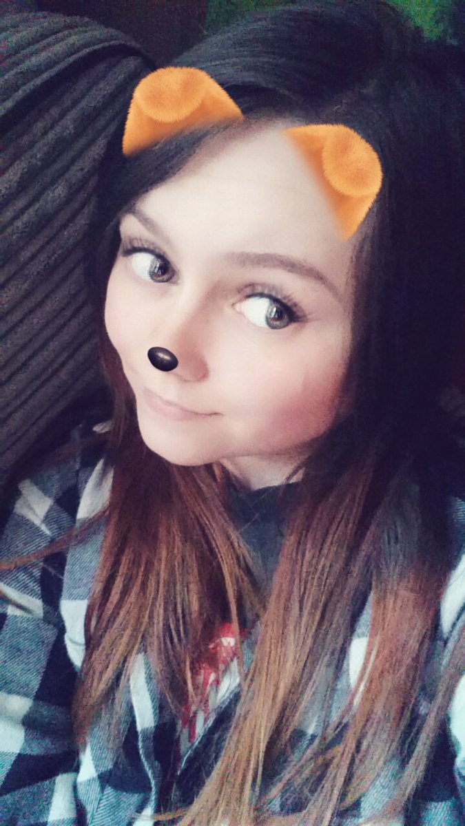 Jean_Samson10's tweet photo. Bored selfies with this one @Amyf20 😁 😄 👌 ❤ "watchin' wrestling creamin' over tough guys" 🎶 💪 😍 ❤ #selfies #toughguys #wrestling https://t.co/WgjyMrVz29