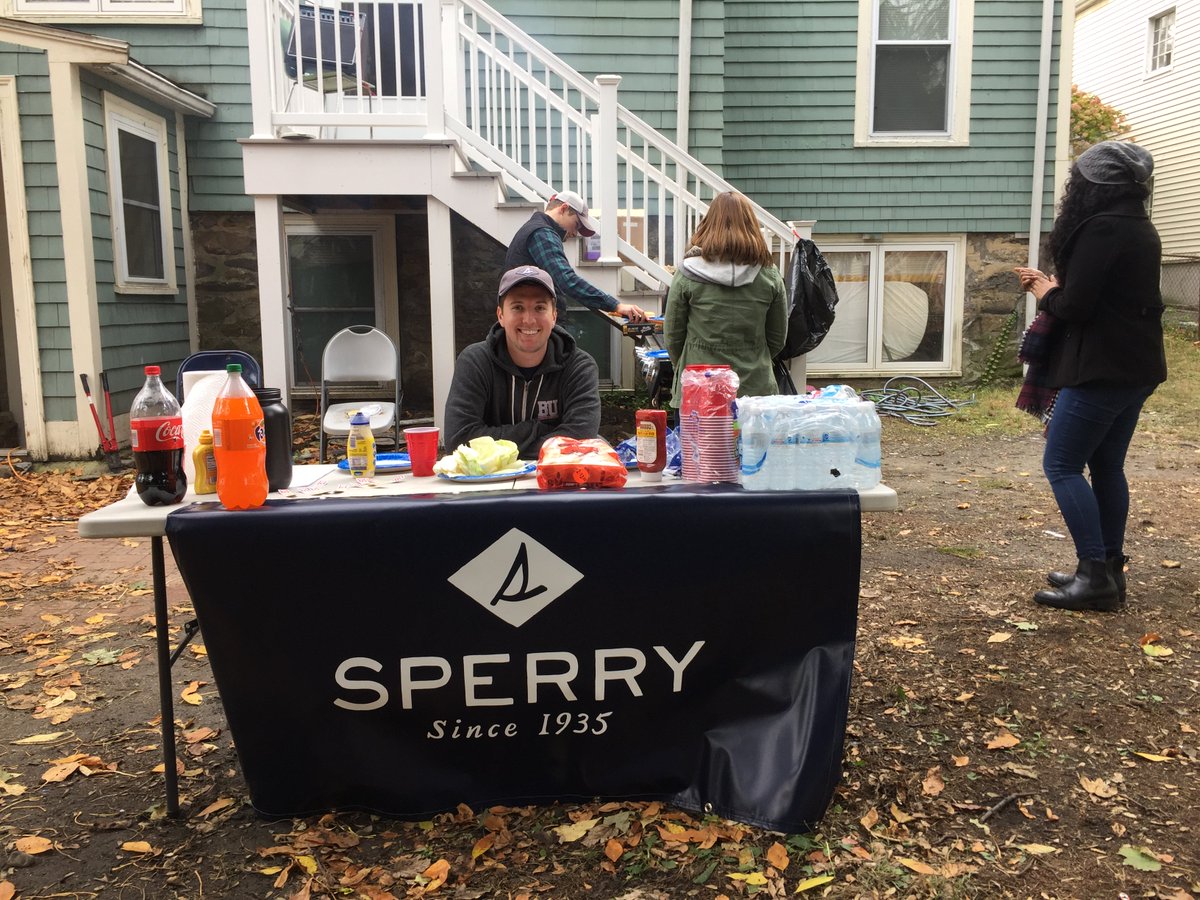 totalfratmove's tweet image. Well paying fall semester internships available. Register now with @UBeyond for more information &amp;amp; to apply.

bit.ly/2tJNYRH