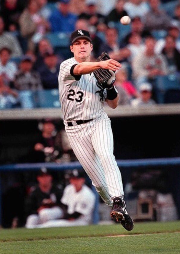 Happy Birthday to Robin Ventura who won 6 Gold Gloves in the 90s 