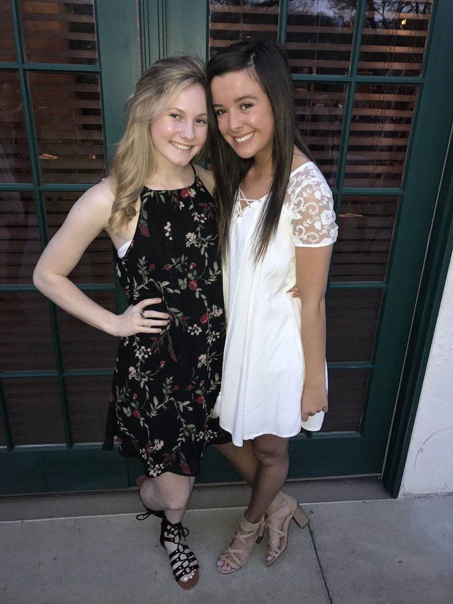 rileyoconnorr's tweet photo. happy bday to my lil baby al!!!! I love u sometimes, only bc u make me laugh. I hope u have a good day beans1️⃣7️⃣💕🌟👧🏼 @awcheer00 https://t.co/nUjatx1nZk