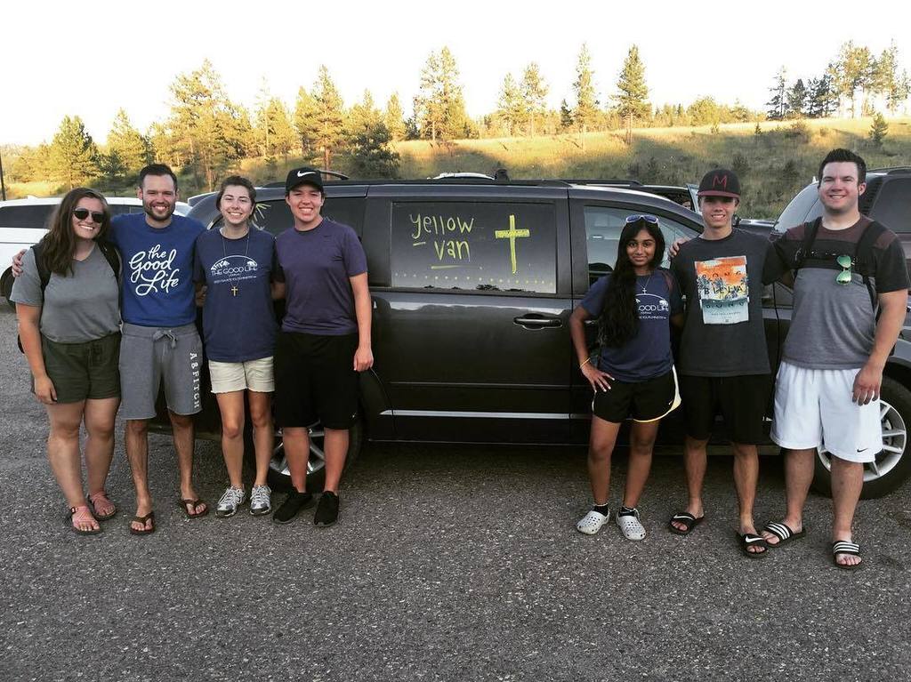 rsyouth's tweet photo. The Badlands Crew worked on work projects and kids club. #ywmissions #rizmission #youthworks2017 #yw2017 https://t.co/Q3TlHSlz8C https://t.co/INcQZ2Buwq
