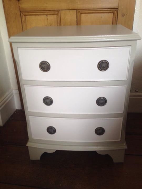 emulsions100's tweet photo. Em-Ulsions #farrow&amp;ball#furniture#solidwood#masham#qualitypaint#hardwickwhite#cornforthwhite#mirrors#pinetable https://t.co/3HAXfI07iS
