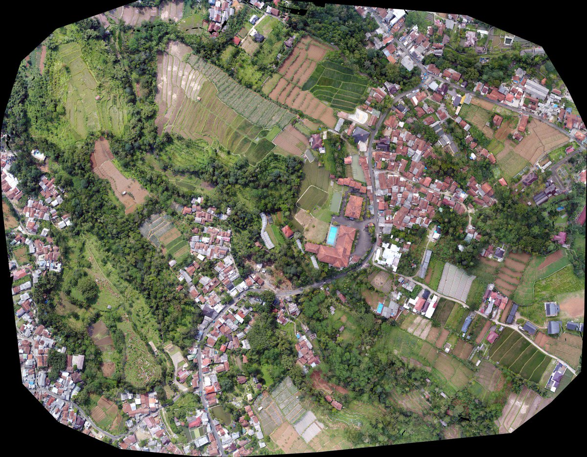 benjidad's tweet image. Nicely done aerial UAV imagery DJI  + litchi + qgis post processed by Web @OpenDroneMap vs @pix4d hosted in @OpenAerialMap ready for mapping