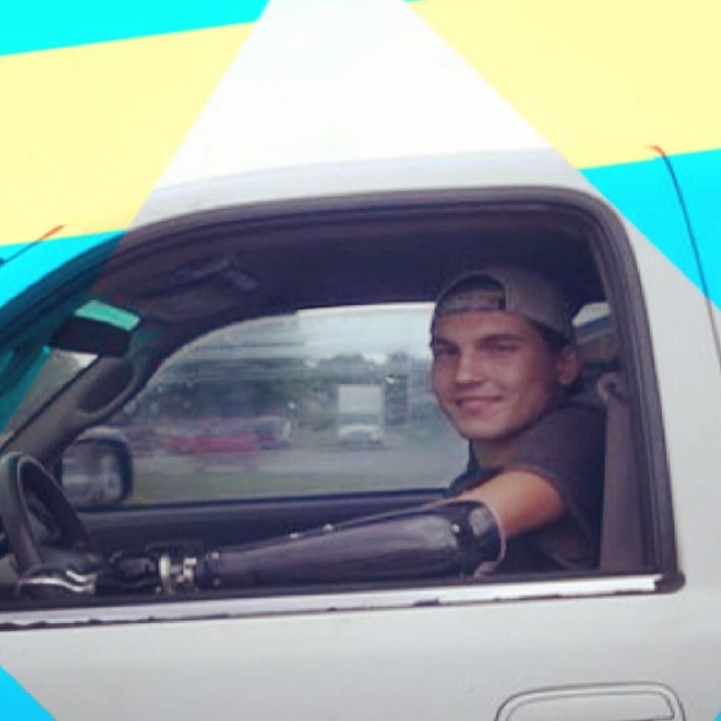 Prosthetic arms let teens like Daniel experience the thrill of the open road! #jtf #prostheticarm ift.tt/2urIMDm
