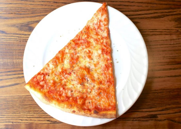 SalsDelray's tweet photo. Want a pizza slice? Come get one of our #giant slices for just $2.89 right here at #Sal’s https://t.co/PbYNm9rqdH