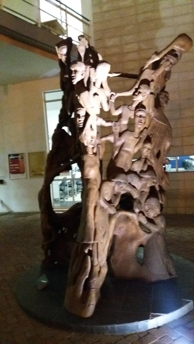 kgosinyathi's tweet image. More art work here @VSKunstefees #PACE2017