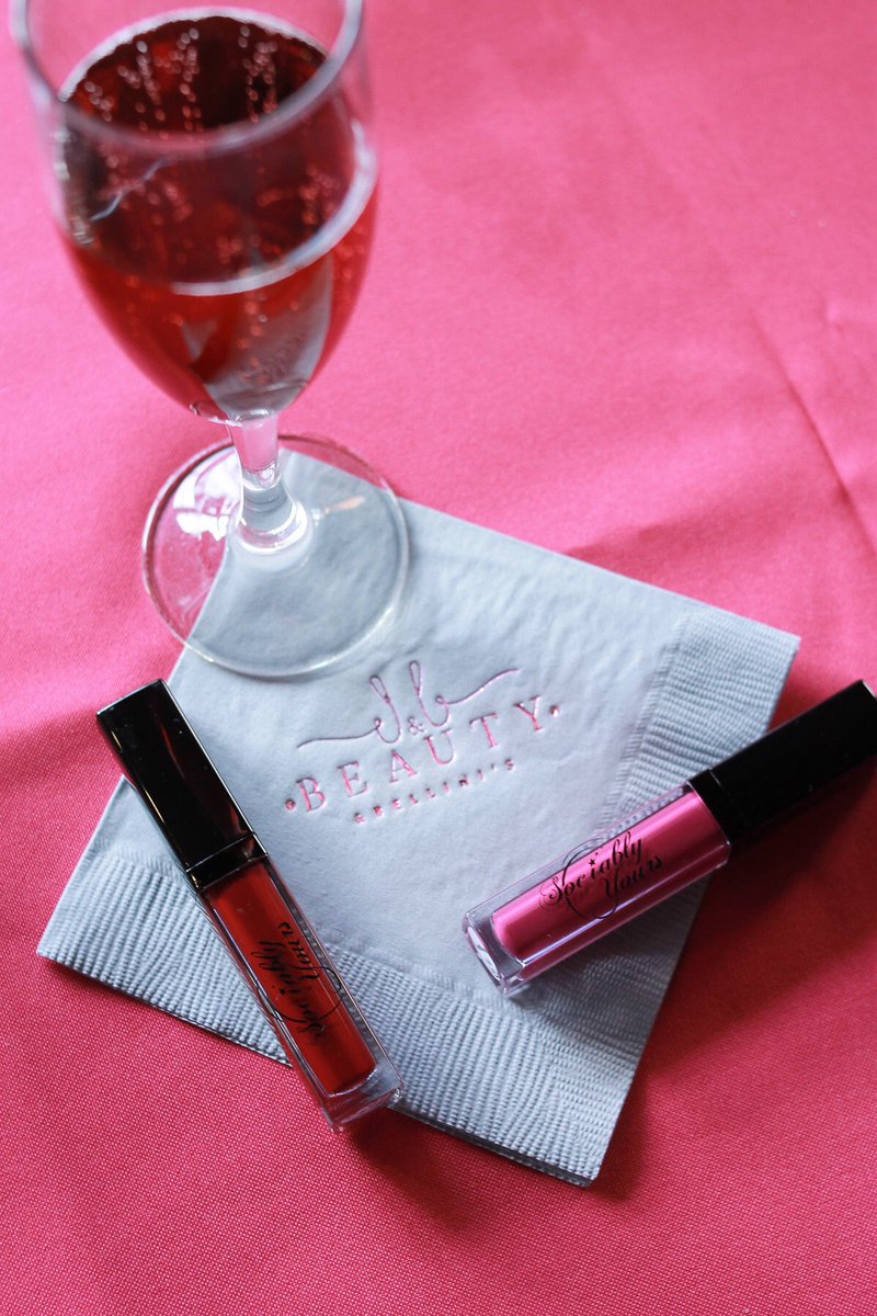 sociablyyours's tweet photo. #Weekendready 💋The #PSCollection by @sociablyyours #MinkLipstick Are you wearing Mink? #SociablyYours #lipgloss #liquidlip #smooches https://t.co/0IKZWYeNOx