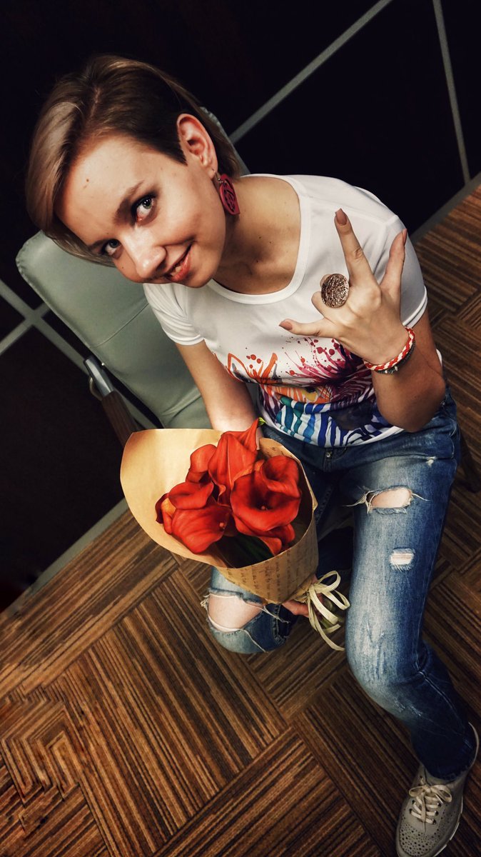 Ani GLAMBERT❤️ tweet media