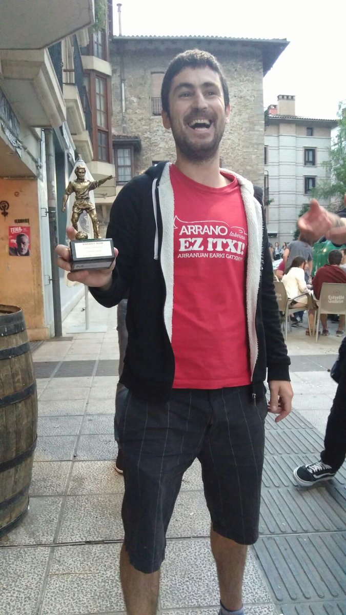 Aurten be beteranuen finalera heldu ga, naiz eta txapelketa exkaxa in!!Ta gure txinbo (<a href="/ibonleibar/">txinbo</a> ) jojalari onena! #BetiPoteo #GuazenPoteo