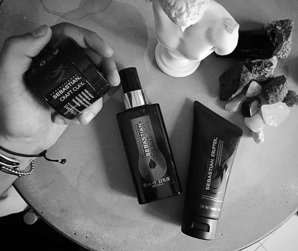 Friday night texture squad all here: DARK OIL + ERUPTEK + CRAFT CLAY + @konstantinosdanos 🙏 Looks like an eventful… ift.tt/2unErQE