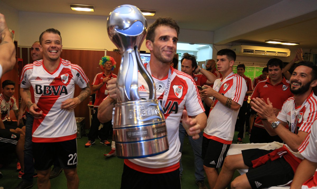 RiverPlate's tweet photo. ¡Gracias, uruguayo! 👏 ⚪️🔴⚪️

El delantero @AlonsoIvan24 se despide de #River. 

¡Dejale tu mensaje! https://t.co/tXBbYKtSrf