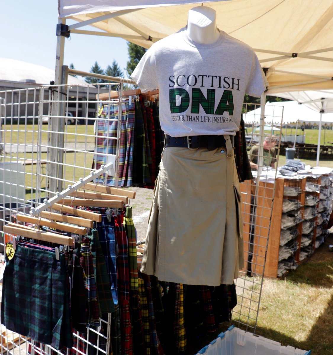 MtHoodCommunity's tweet photo. Getting set up for @PdxScottishGame at Mt. Hood Community College! Sat., July 15. Learn more at https://t.co/S3dwImxfhq https://t.co/rUu0o2cADh