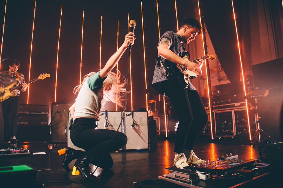 paramorebrasil tweet picture