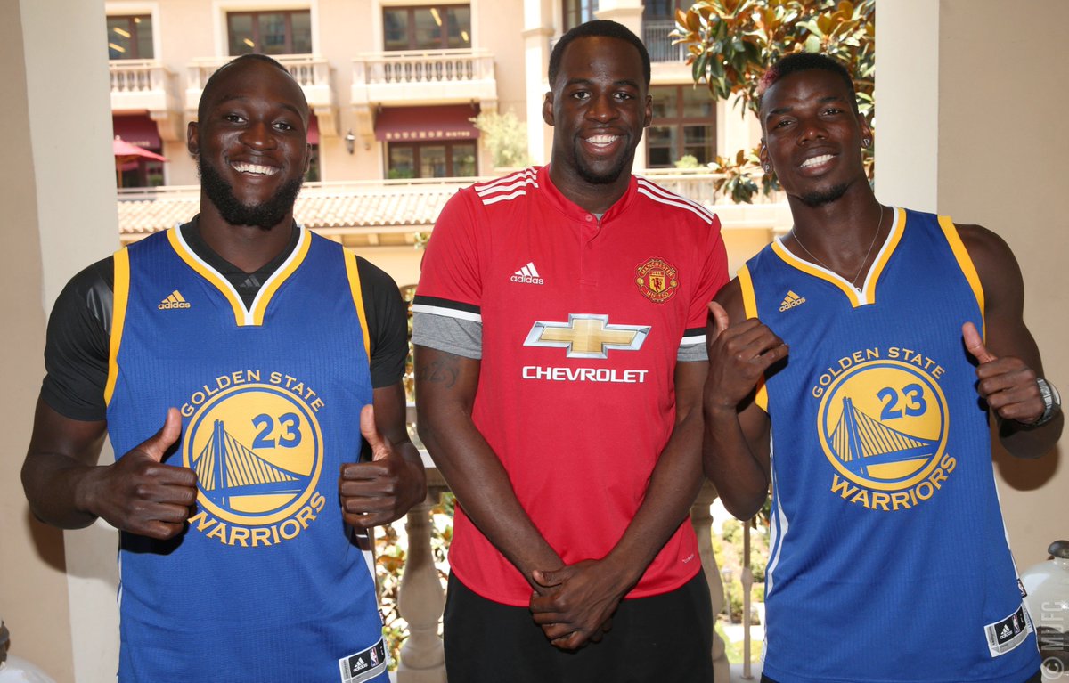 ManUtd's tweet photo. Ballers. 🏀⚽️ #MUTOUR https://t.co/Opf0ag6dDa