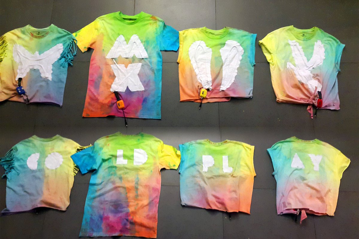 MrMonch59's tweet image. @coldplay ready for #coldplayParis tomorrow!! Homemade light up shirts with your #Xylobands. See you tomorrow &amp;lt;3