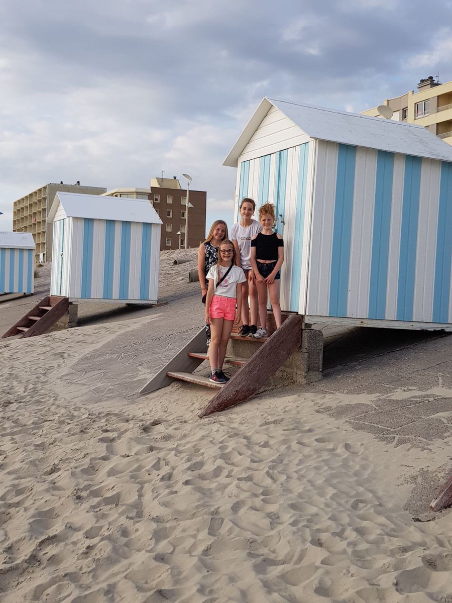 StsPnP_MFL's tweet photo. The very last ones of beach olympics! https://t.co/3nNO3HuX7r