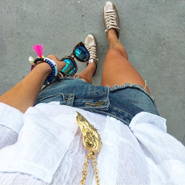 Comfy #ootd ☀️ #toohot #jeanshorts #cutoffs #sneaks #obsessed #new @shopdolcevita <a href="/Stillwater_LA/">Stillwater the Brand</a> <a href="/BaubleBar/">BaubleBar</a> <a href="/quayaustralia/">Quay Australia</a>