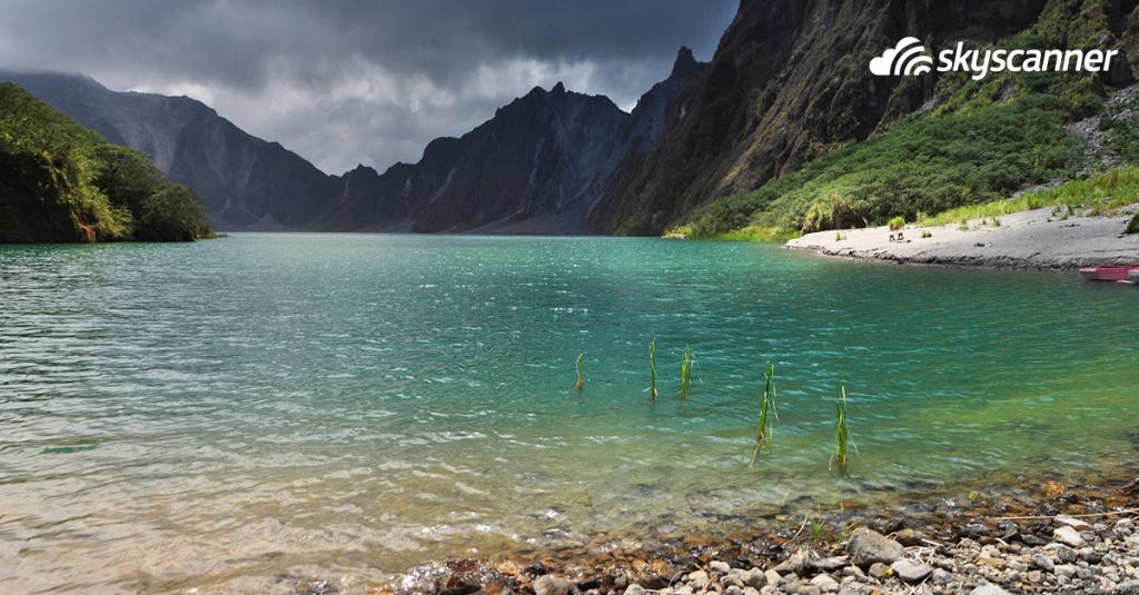 Four beautiful lakes to visit in the philippines skyscan.it/2uHgT72