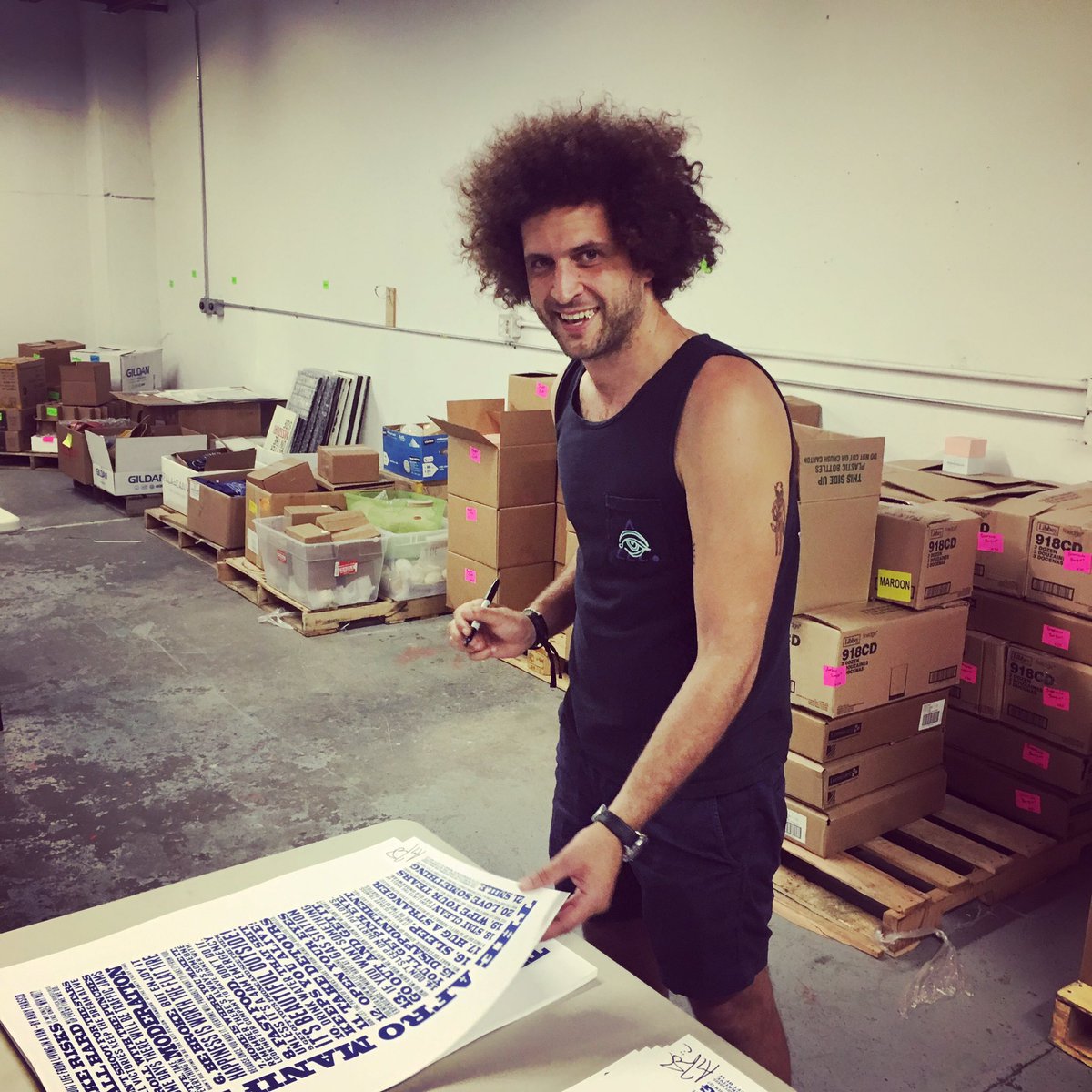 SeenMerch's tweet image. Our main dude @andyfrasco signing posters for his record release this week! We love ya man! Go pick up that new record!