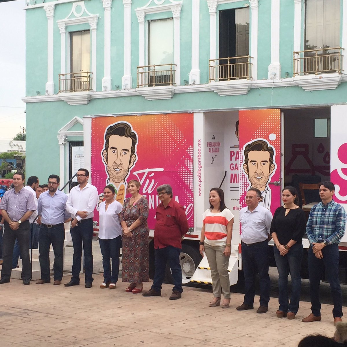 MTprogreso's tweet photo. @gristrejoF #MTprogreso Gracias diputado federal @PabloGamboa_MX por el programa Tu tiendita y consultorio móvil en Progreso #PRIunido https://t.co/sVZgNxrUvu