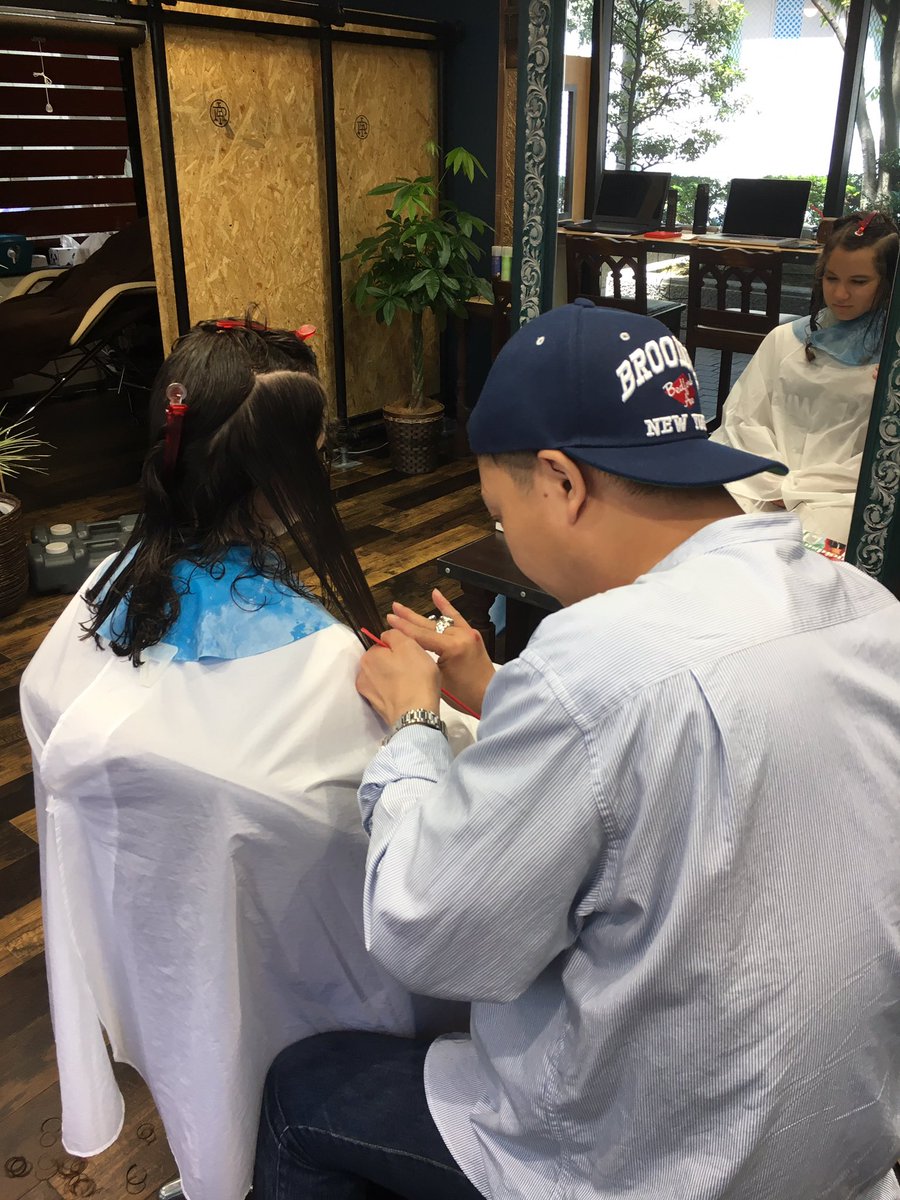 Pia Hair Salon Tokyo She Got New Hair Colour For The First Time In Her Life Thank You Elizabeth Haircolor Highlights Japan Tokyo Japantrip Lifeinjapan T Co 7io19sybbc