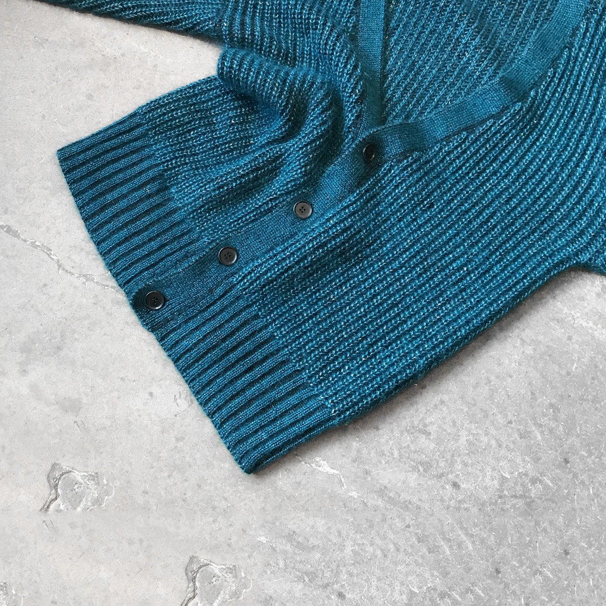 A luxurious blend of wool, mohair, silk and a lurex thread to create a beautiful shimmer effect. #cashmere #jacandjack