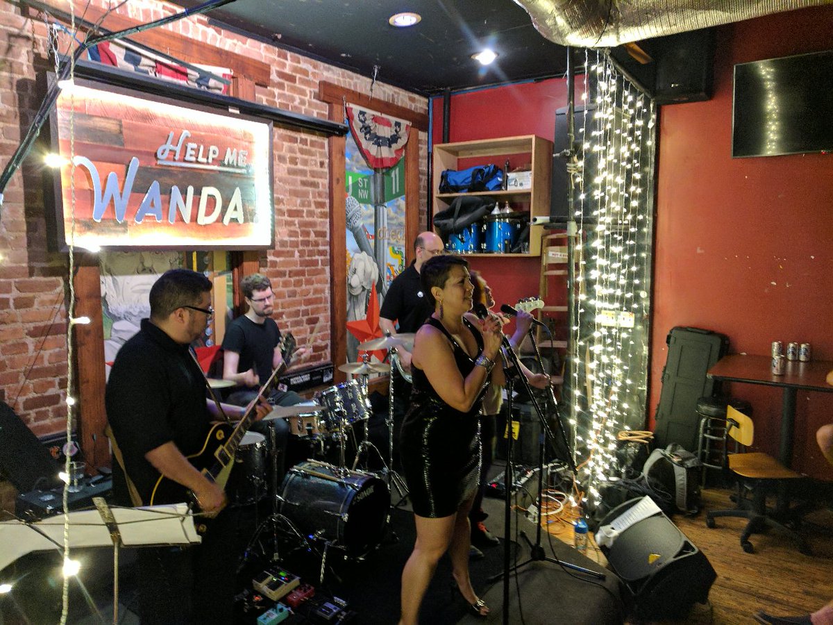 districtmisfits's tweet photo. That's a wrap on our first performance of #HelpMeWanda. See you tomorrow at 8pm? #CapFringe17 https://t.co/CyrxNOUCGH https://t.co/dywqKCdwMM
