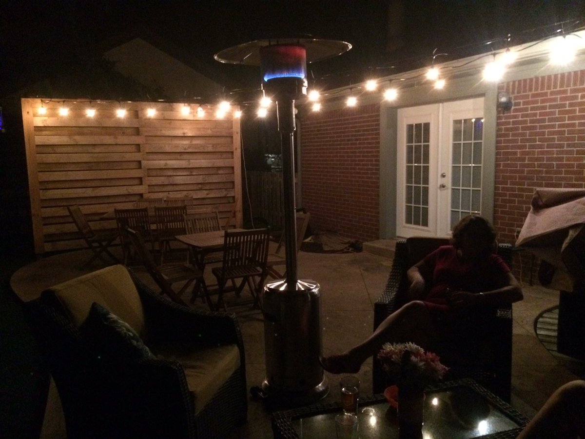 Gowabash's tweet photo. Perfect night in the backyard. https://t.co/TsNV28sucy
