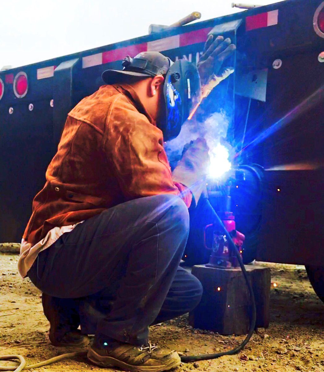 DavidM90744's tweet photo. #Welding #BurningRod #Chassis #Mechanic #IAMAW #Machinist #Local1484 #Harbor #Wilmington #LA #LB
you are your own competitor. #Tunnelvision https://t.co/GNtTogtTEe