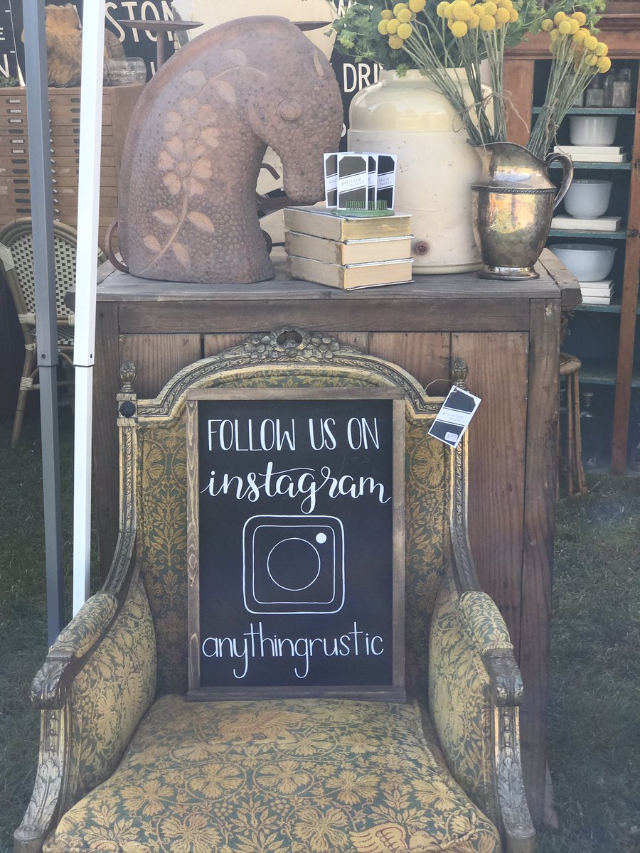 anythingrustic1's tweet photo. All set up for @junkinthetrunkvintagemarket 
see you tomorrow! 
#anythingrustic ##junkinthetrunkvintagemarket #sandiego #libertystaion https://t.co/5DyYAdoQqs