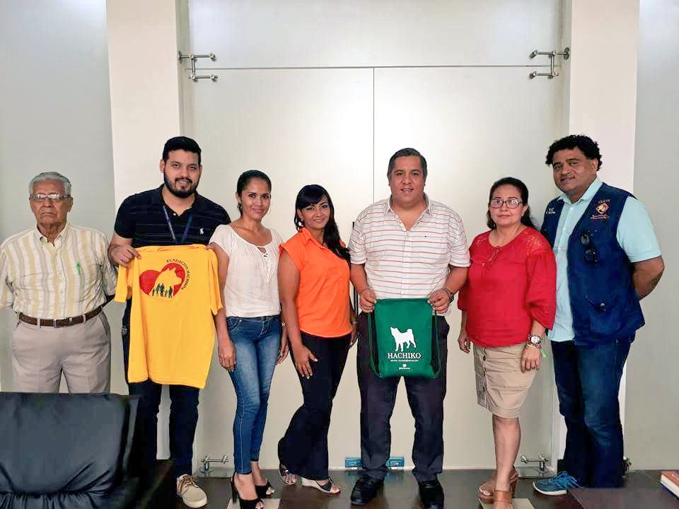 Gober_LosRios's tweet image. @camiloso66 coordinó acciones con miembros de Fundación #HACHIKO para la carrera #5CAN que se desarrollará en los próximos días en Babahoyo