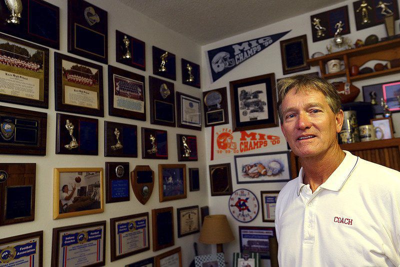 PT_Wicker's tweet photo. Mannering to be inducted into Indiana Football Hall of Fame https://t.co/l2fLxMB3Xj https://t.co/UqCFtFTO8u