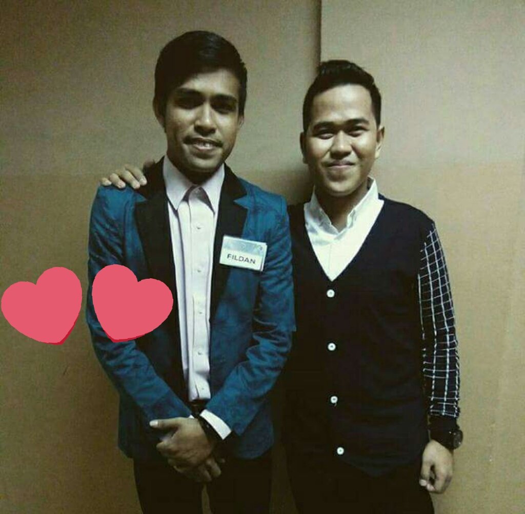 @IndosiarID kami mohon dengan sangat agar konser pangeran booliwod di putar kembali krna masih banyak yg belum sempat nnton.kami mohon....