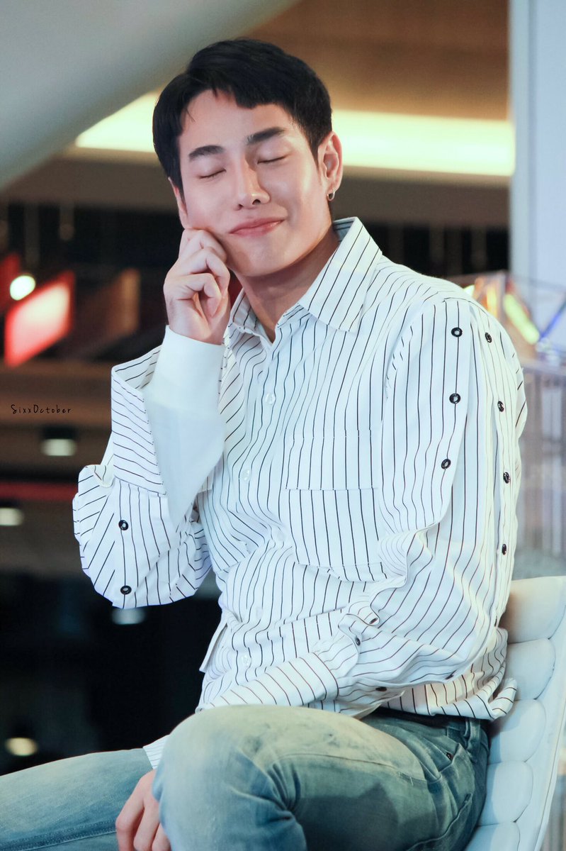 spklychxx's tweet image. เหมือนยังง555555555555
#ความวาดรูปนี้
#เป๊กผลิตโชค