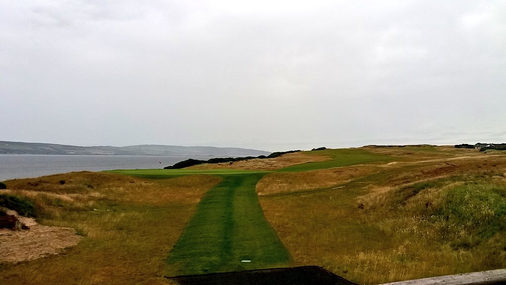 MorayTours's tweet photo. Dreich day for #Golf first stop @CastleStuart with group from #CAN trying some real #ScotGolf #AAMSO #AAMScottishOpen @joinGOLF https://t.co/myHrgcfTJB