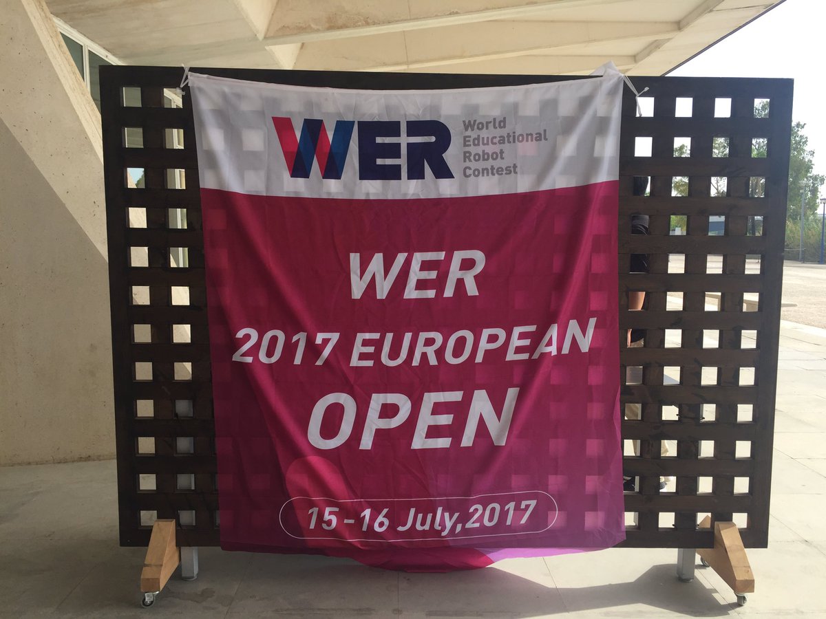 MaccoRobotics's tweet photo. We are open!! Ready to start #wer17spain https://t.co/6K1zvOWaVi