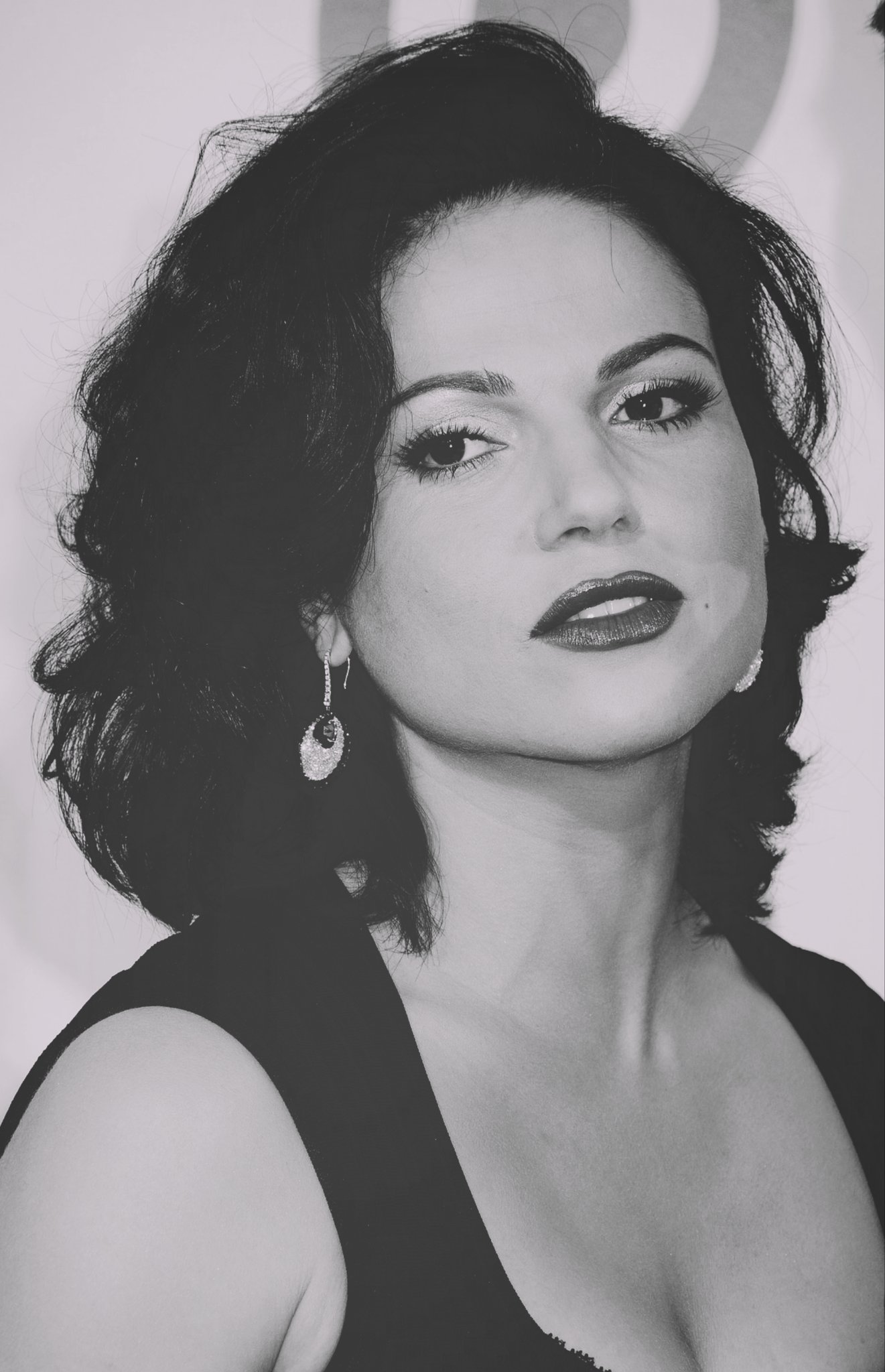 Lana Parrilla 07.15.1977 \"Follow your heart because it always knows.\"

Happy Birthday 