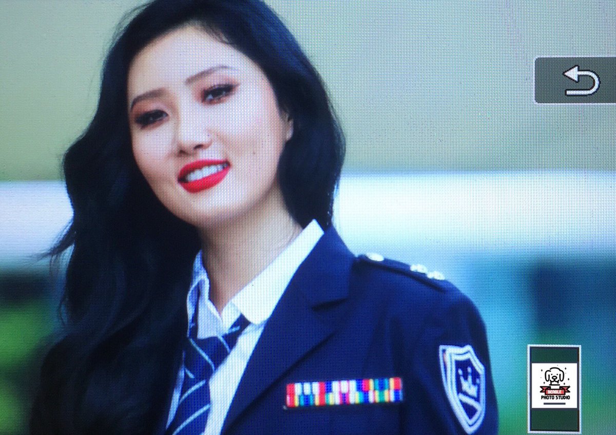 Beagle_studio's tweet image. 170715 음악중심 미니팬미팅 프리뷰1

#마마무 #휘인 #화사 #mamamoo #wheein #hwasa 

제복 사랑😂💕