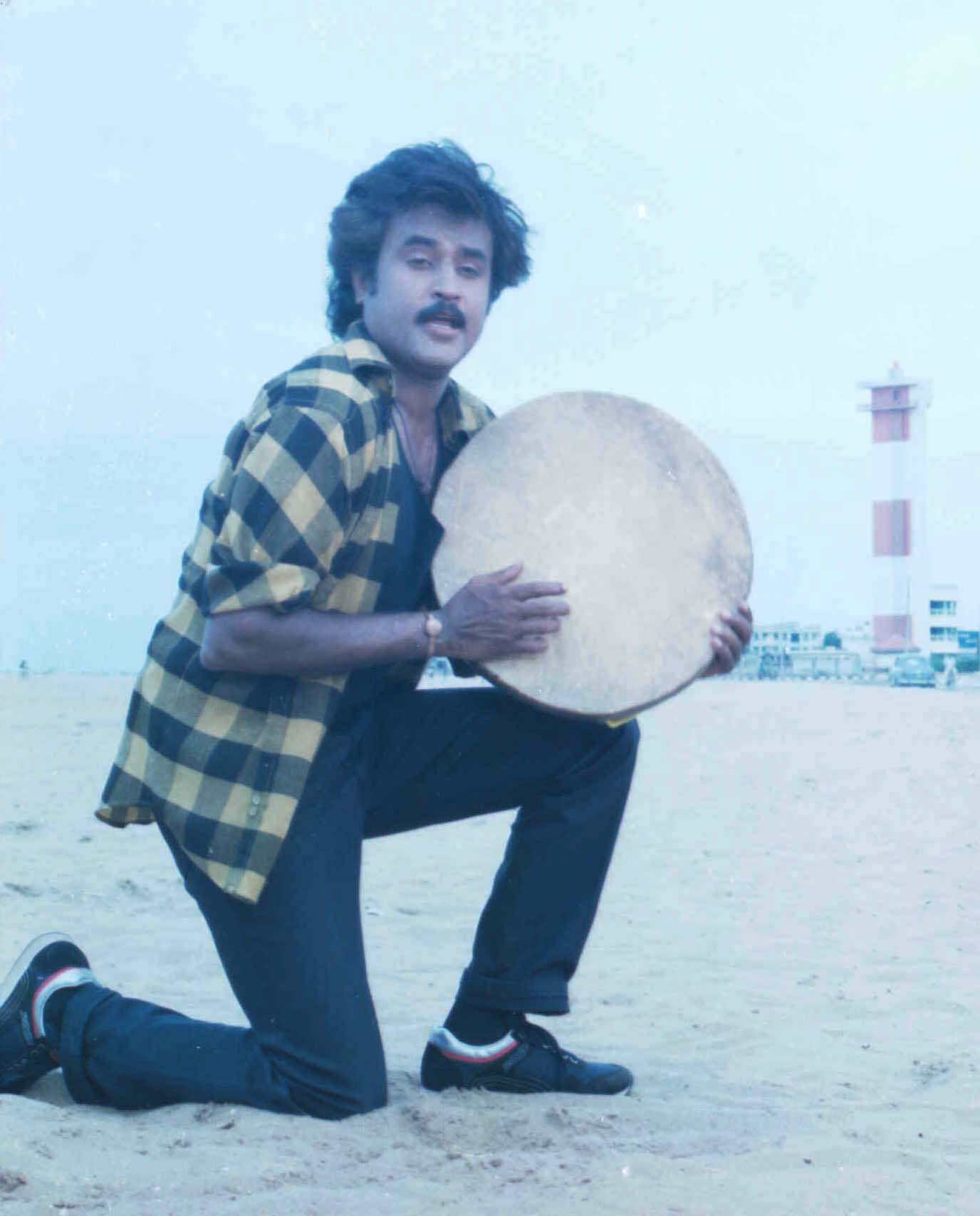 Manithan rajinikanth top
