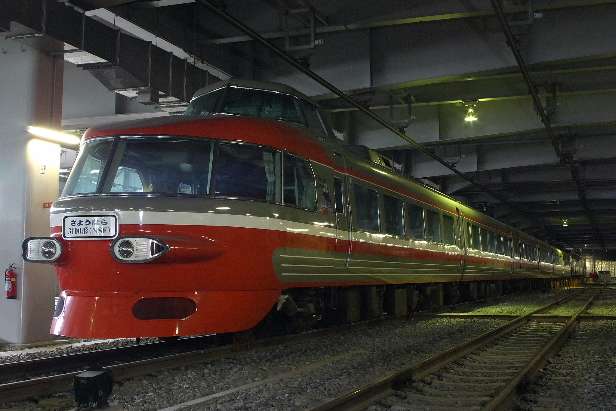 アダチ　参急ク3100形 電車バラキット、組立途中。 アダチ 参急ク3100形 電車バラキット、組立途中。 - メルカリ