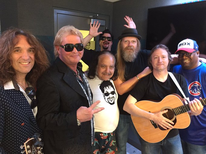 Me yesterday with YES, BAD COMPANY and @MancowMuller @NAPFestival https://t.co/oiNnQUTJT6<a class="tags" target="_blank" title="On Twitter" href="/?out=eyJ0eXAiOiJKV1QiLCJhbGciOiJIUzUxMiJ9.eyJpYXQiOjE3MTk3MDI5MTcsImlzcyI6InR3cG9ybnN0YXJzLmNvbSIsIm5iZiI6MTcxOTcwMjkxNywiZXhwIjoxNzUxMjM4OTE3LCJyZWRpcmVjdF91cmwiOiJodHRwczovL3R3aXR0ZXIuY29tL01hbmNvd011bGxlciJ9.96eAMNUCDDEk26scRLt4BAKEY3xP5uDyL6mKhlLINozmy5jOsj_0gTi5wtE7O1bCrRzIq5JbVh34dKEcWrBgpQ">@MancowMuller</a>