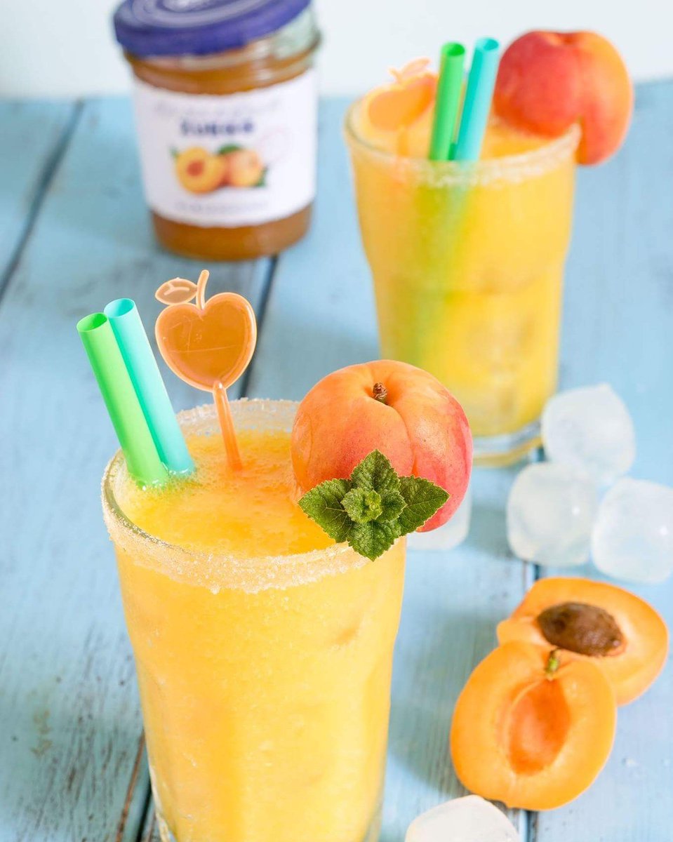 Quest’anno in spiaggia non vorrai bere altro. 🍹 Vuoi scoprire la ricetta? 👉 bit.ly/ZueggMangiaeBe…