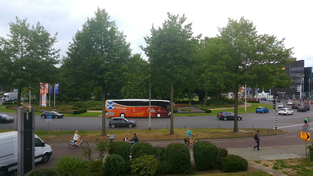 I wasn't in the hotel today but waved from my balcony! 😍⚽️<a href="/ChateauDeRaay/">Château De Raay</a> #weuro2017 #ourgirlsourgame #swnt <a href="/UEFAWomensEURO/">Now @WEURO 📲</a> <a href="/ScotWomenSport/">Scottish Women In Sport</a>